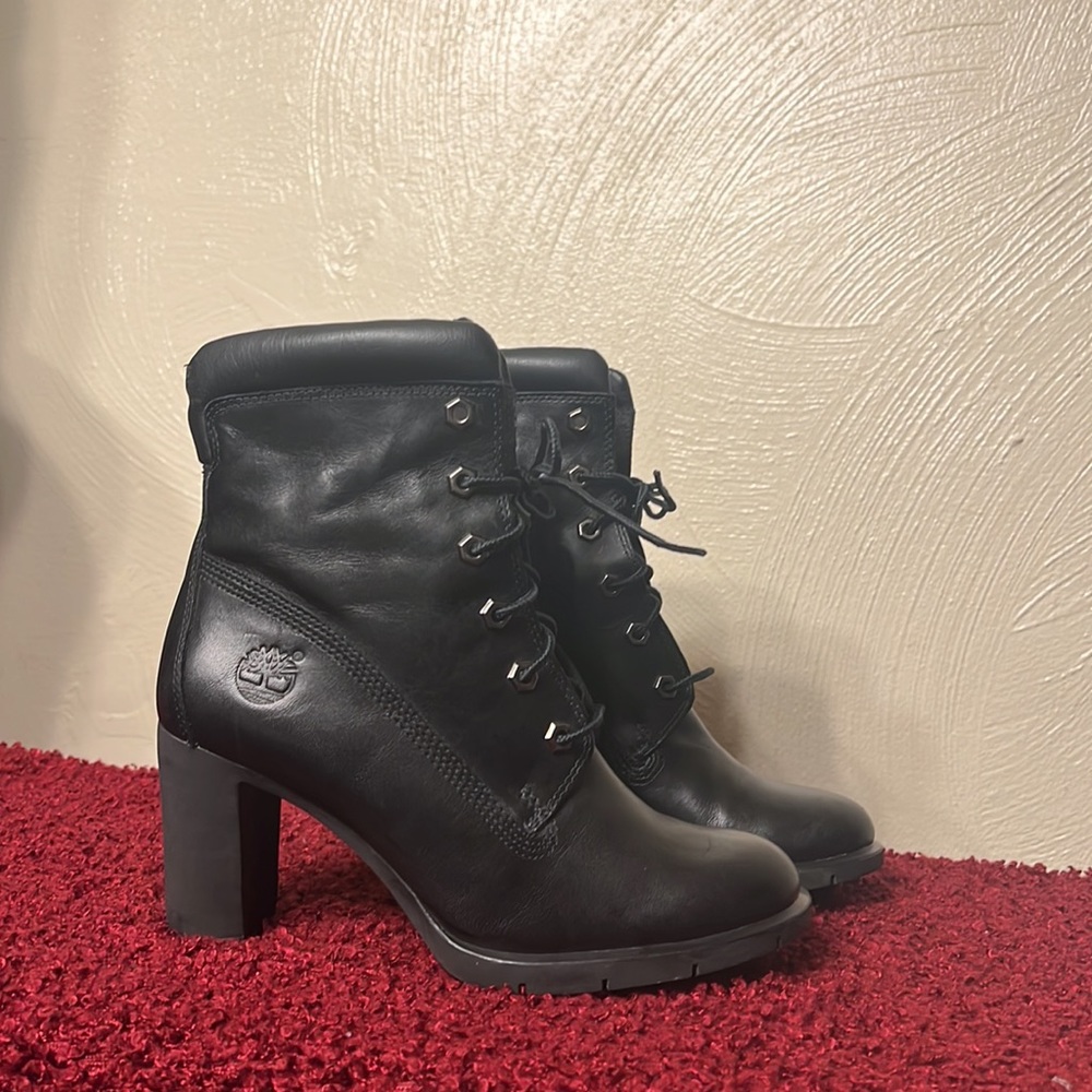 Heeled Timberland Anime Black Leather Heel Boots Size 6.5